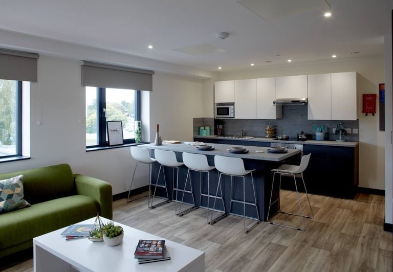 Hall Eden Square