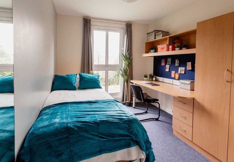 Hall - Endcliffe Vale Flats