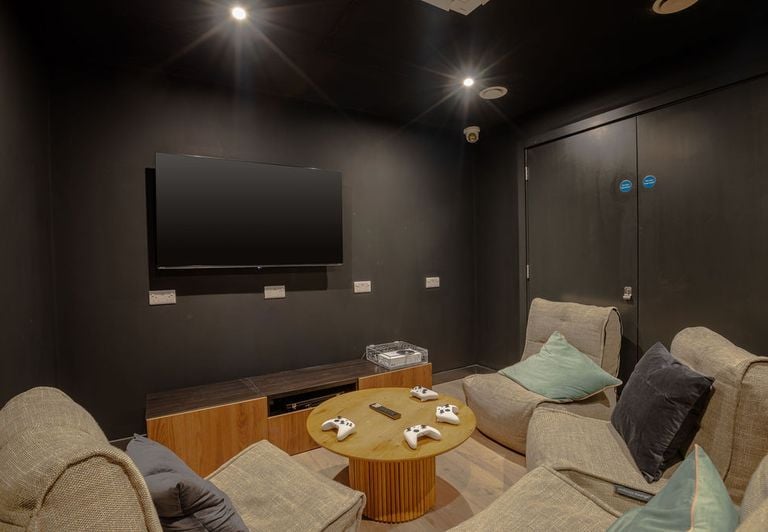 Hall - Exchange Court