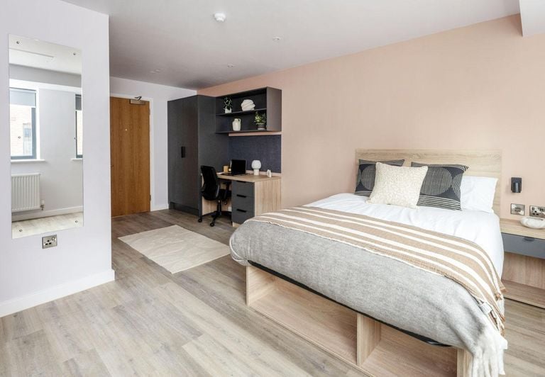 Hall - Headrow Court