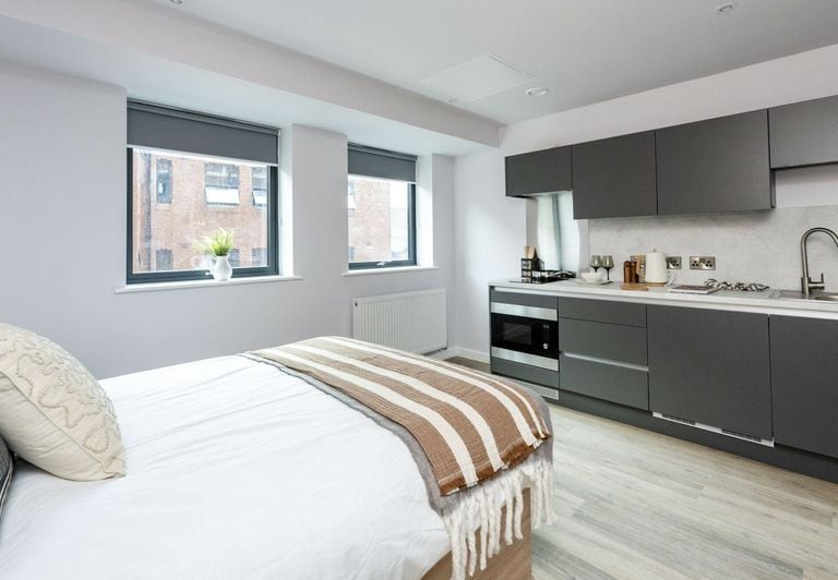 Hall - Headrow Court