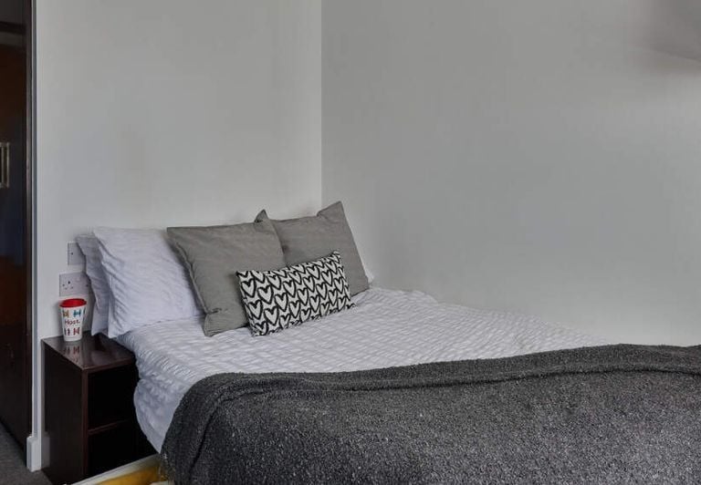 Hall - Heantun Point