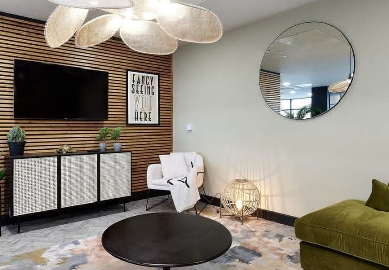 Hall - Heantun Point