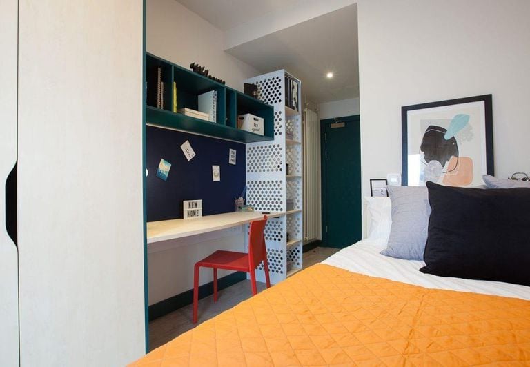 Hall - Highlight Parkgate