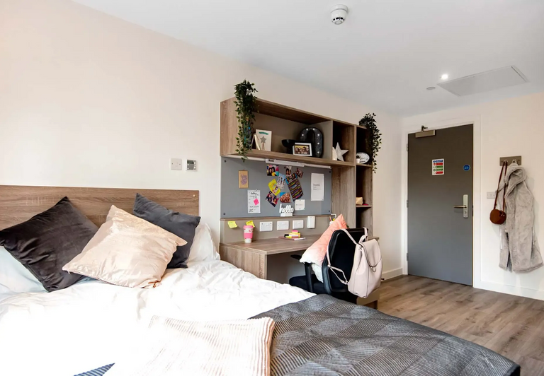 Hall - Howard Gardens