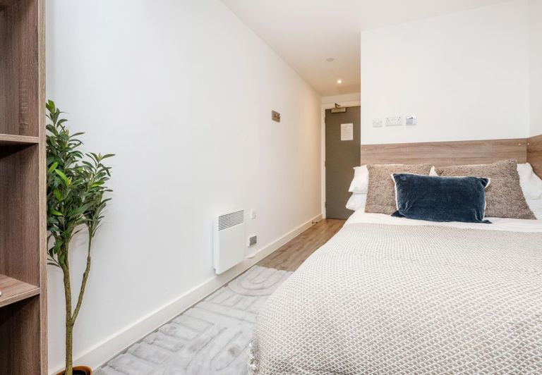 Hall - Howard Gardens