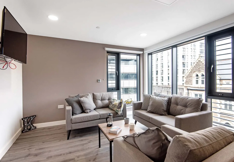 Hall - Howard Gardens