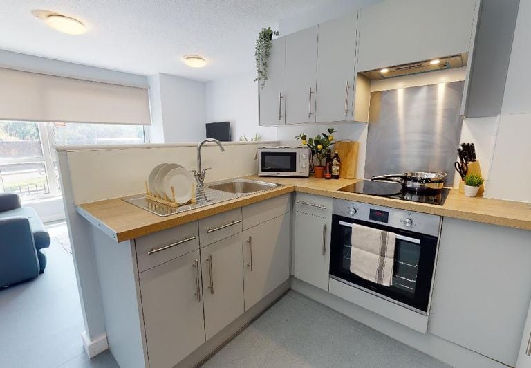 Hall iQ Fiveways House