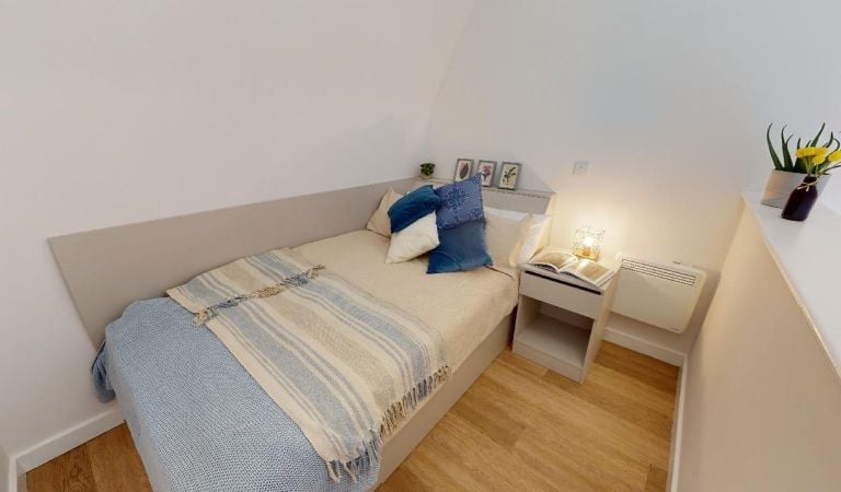 Hall - iQ Flinders House