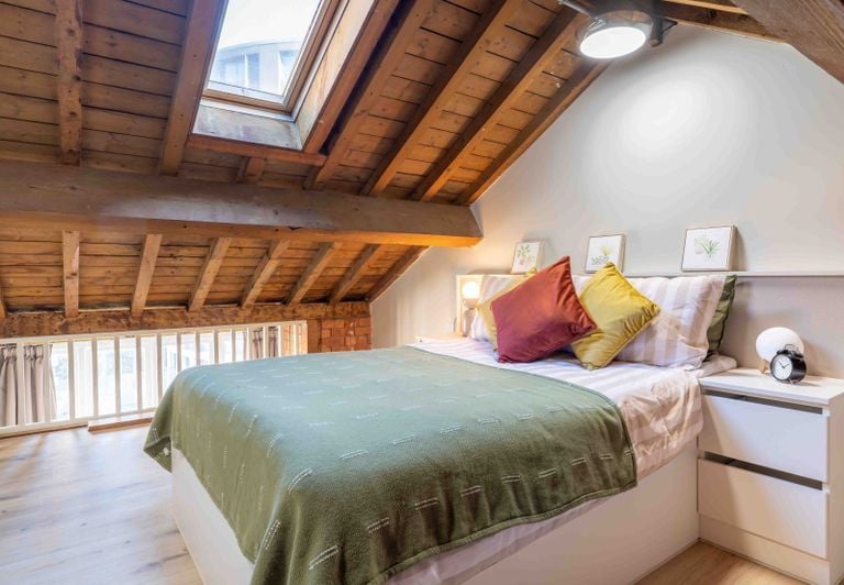 Hall - Hollingworth House