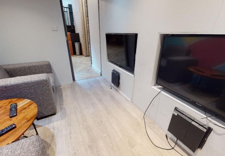 Hall iQ Kerria Apartments