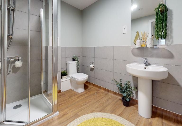 Hall iQ Knight House