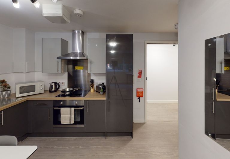 Hall iQ Marsden House