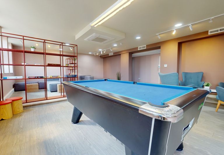 Hall iQ Newland House