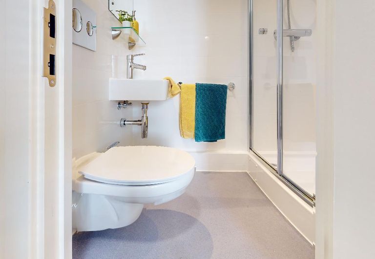 Hall - iQ Signal Place