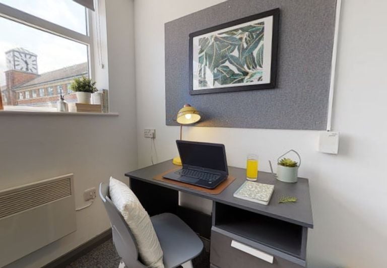 Hall iQ Stephenson House