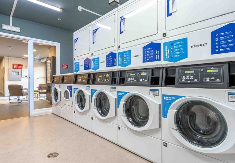 Hall - iQ The Arcade