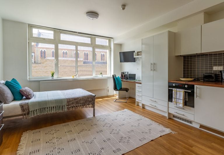 Hall - Portobello Garrow House