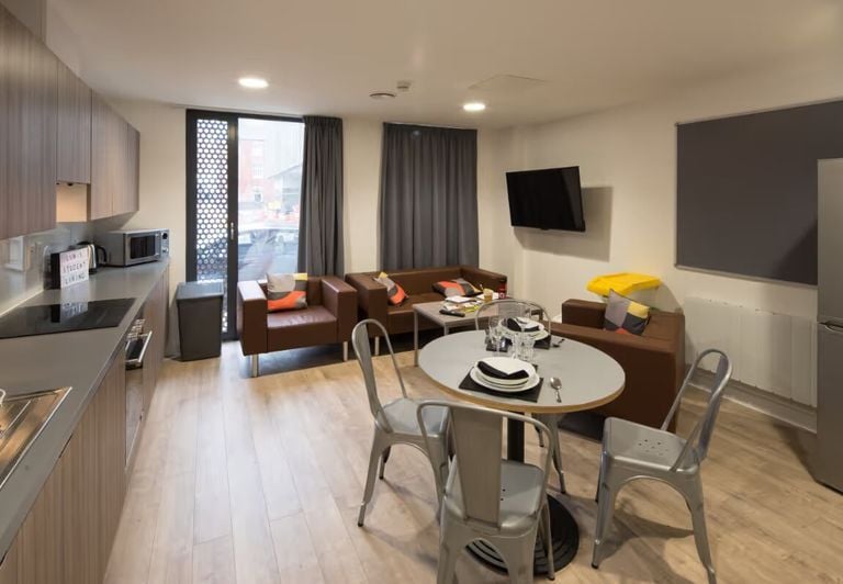 Hall Lumis Student Living - Leicester