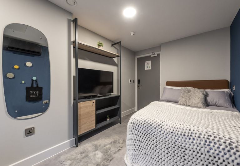 Hall Luxurio