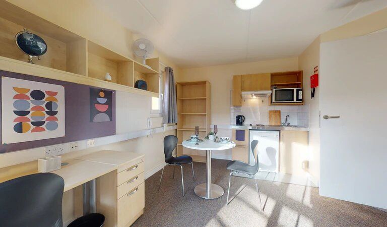 Hall - McMillan Student Village / Creek Court - Mezzino