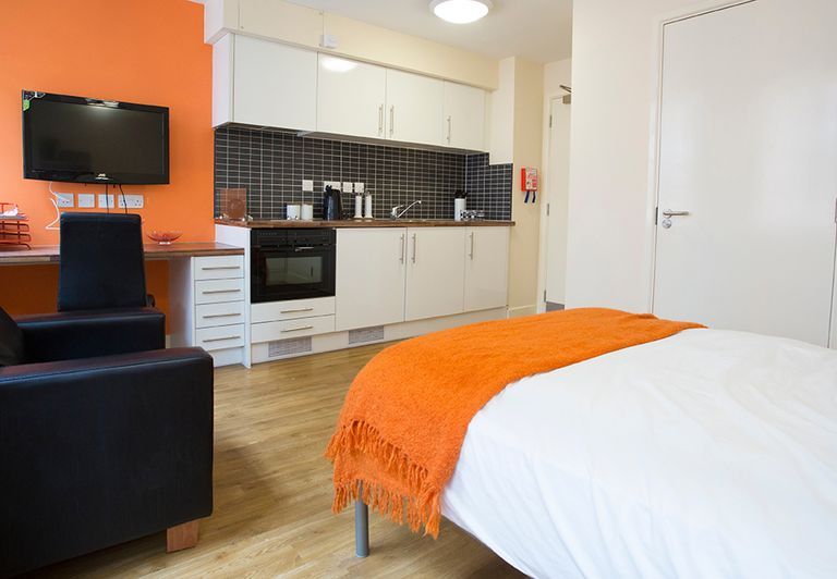 Hall Nottingham Square