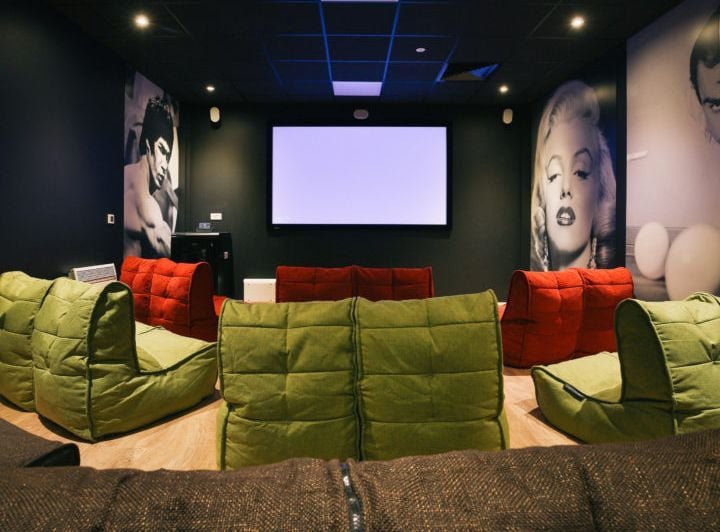 Hall - Picturehouse Apartments