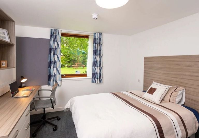 Hall Queen Margaret Residences