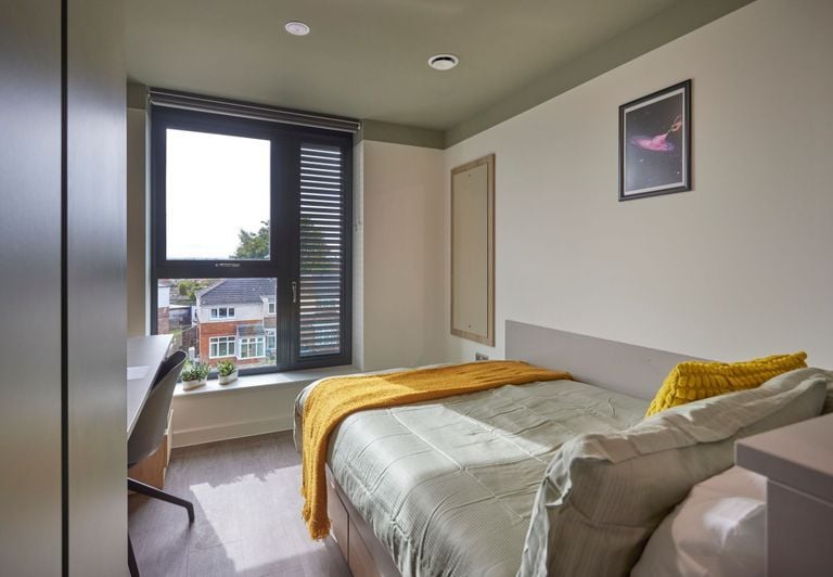 Hall - Regatta Place