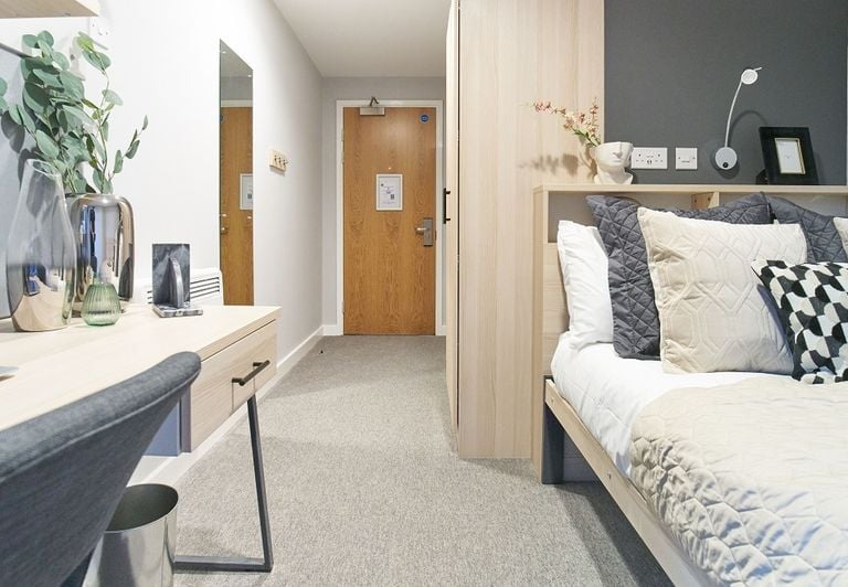 Hall Straits Village