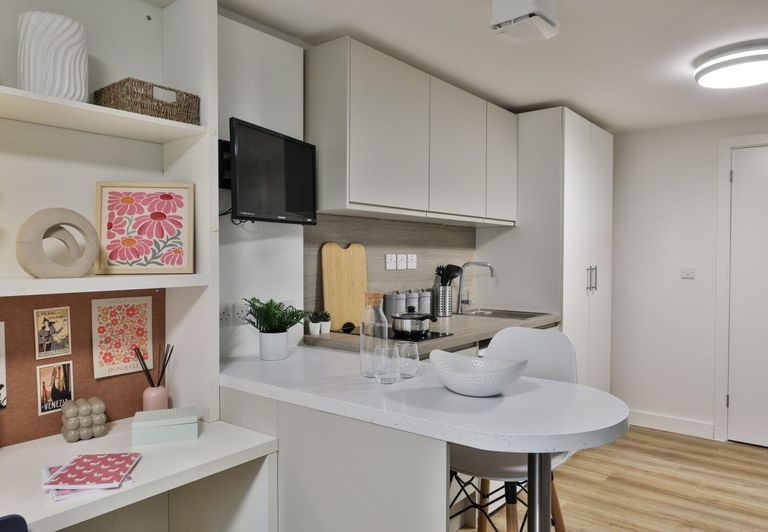 Hall - Tamarillo House