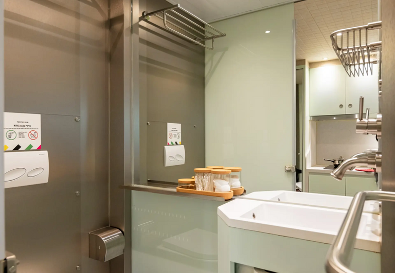 Hall - The Stay Club North Acton