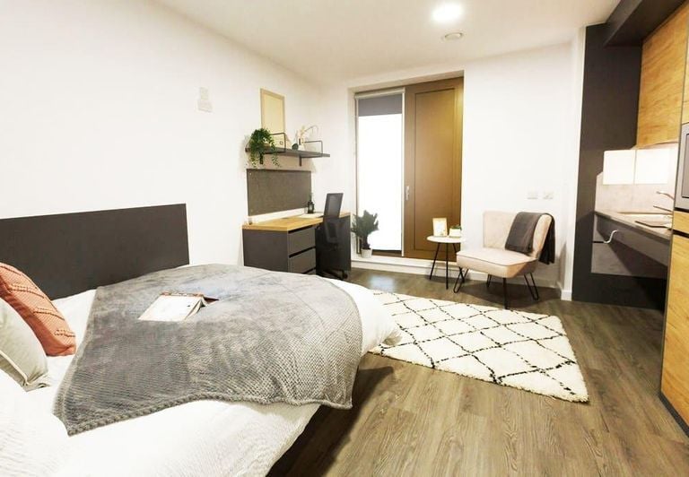 Hall The Valentine - London