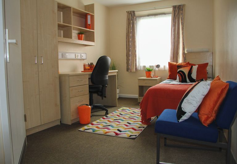 Hall - University Quays