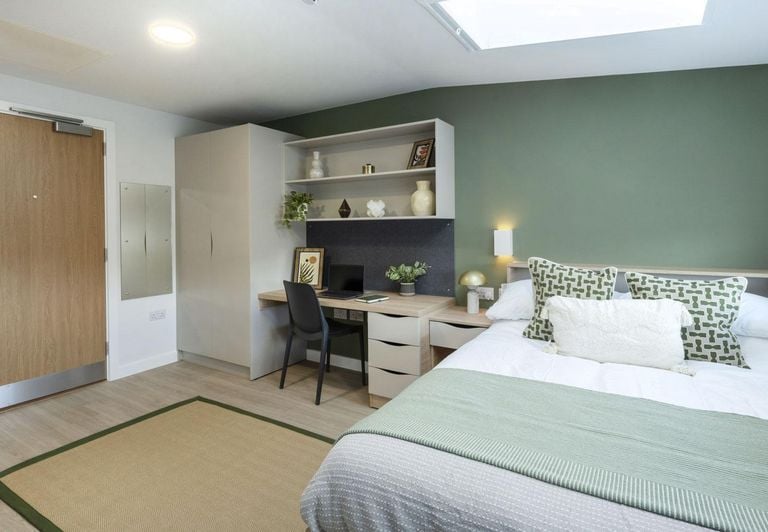 Hall - Waterloo House