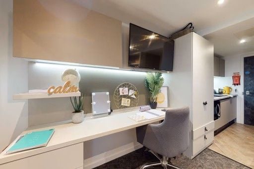 Hall-Canvas Manchester