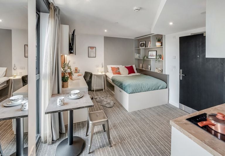 Hall-Chapter Ealing