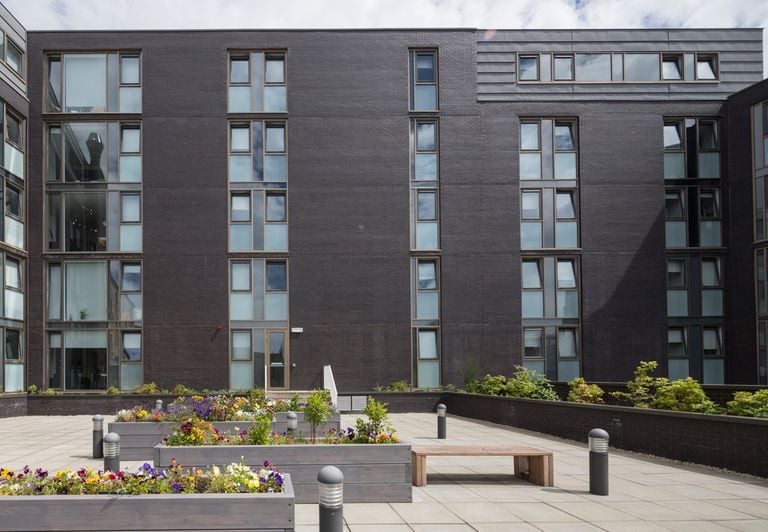 Hall Hyndland House