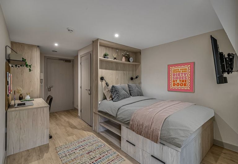 Hall - Canvas Clubhouse