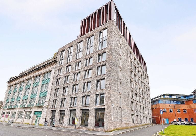 Hall Fontenoy Apartments