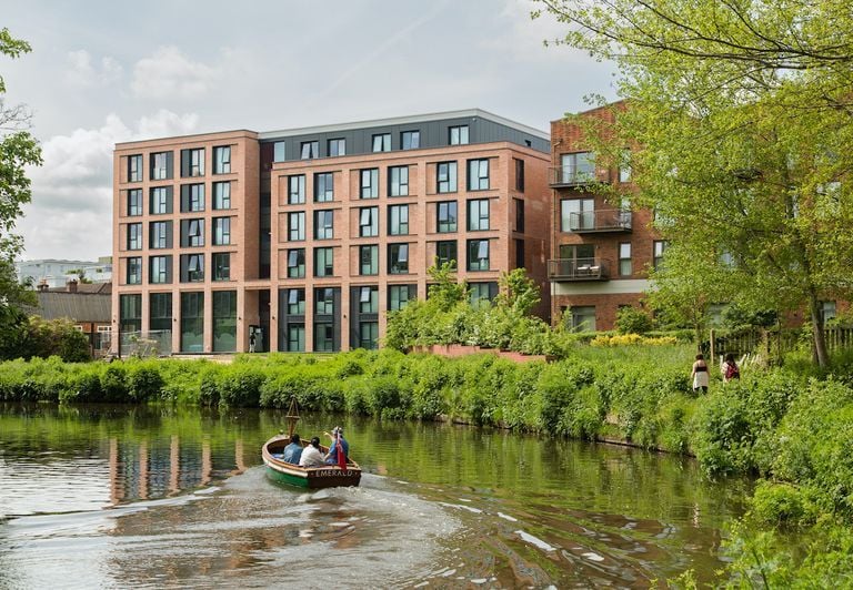 Hall - Unilife Riverside House
