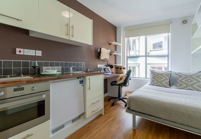 Hall - Cambridge Terrace