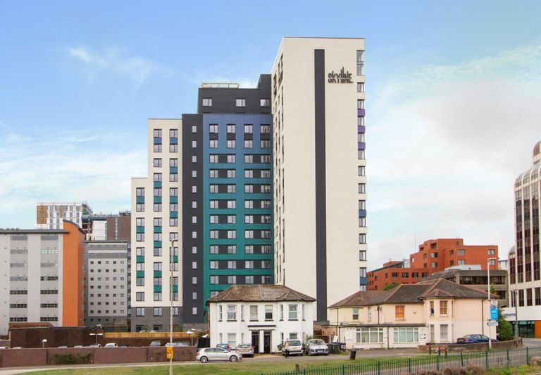 Hall - Skyline