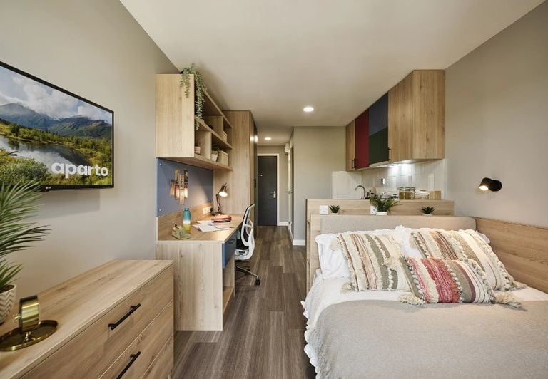 aparto The Spireworks