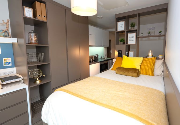 aparto Arbury Court