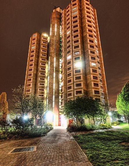 credit: http://www.flickr.com/photos/richgrundy/5624832441/