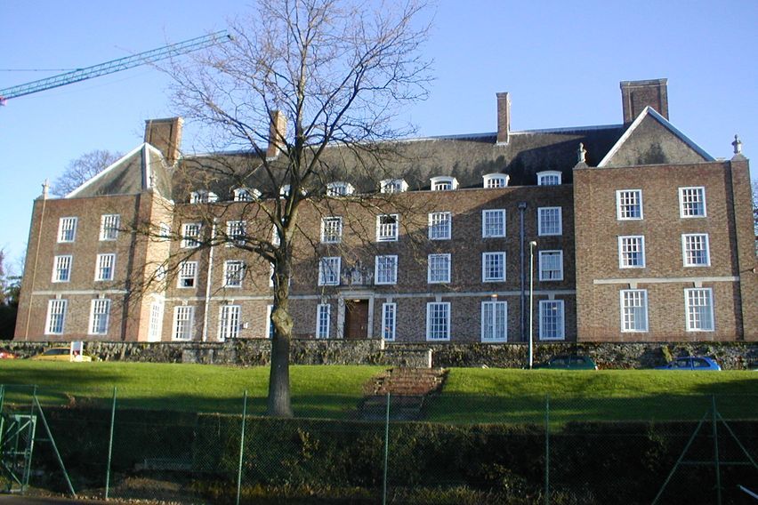 credit: http://dbpedia.org/resource/University_of_Exeter_Halls_of_Residence
