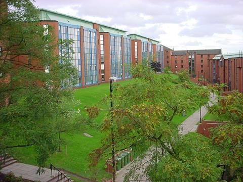 credit: http://snaphappyross.co.uk/europe/scotland/glasgow/12tcc.jpg