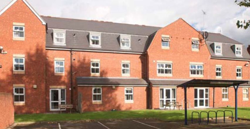 credit: https://www.casita.com/accommodation/34-oxney-house-and-gardens-manchester-uk