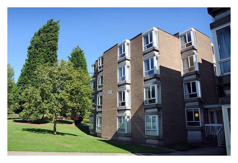 credit: http://www.leedstrinity.ac.uk/student-life/accommodation/st-albans-hall